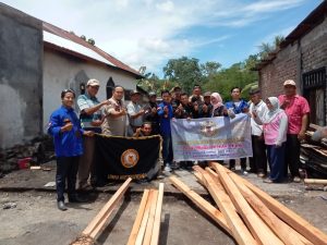 DPC LIN Empat Lawang Salurkan Bantuan Korban Kebakaran