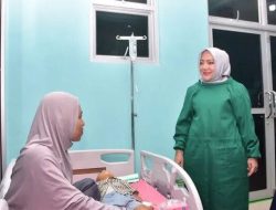 Bupati Mura Hj. Ratna Machmud Turun Langsung Melihat Operasi Bibir Sumbing Gratis 